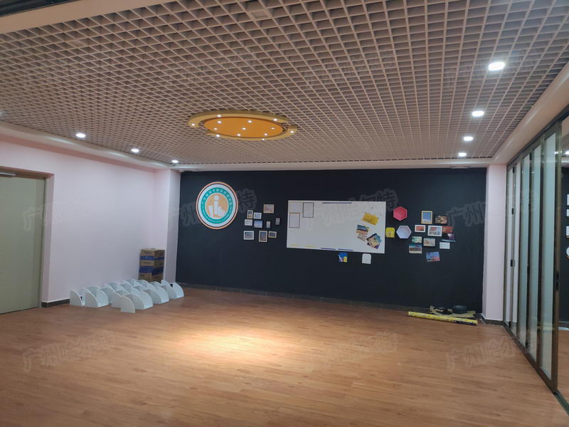 广州某学校多功能会议室