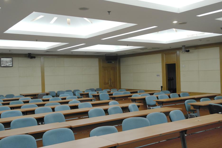 某发改委会议室